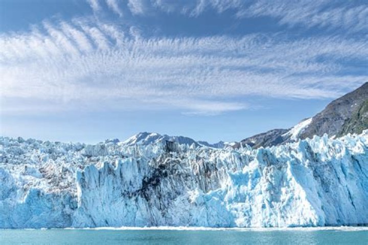 Are any glaciers in Alaska growing?