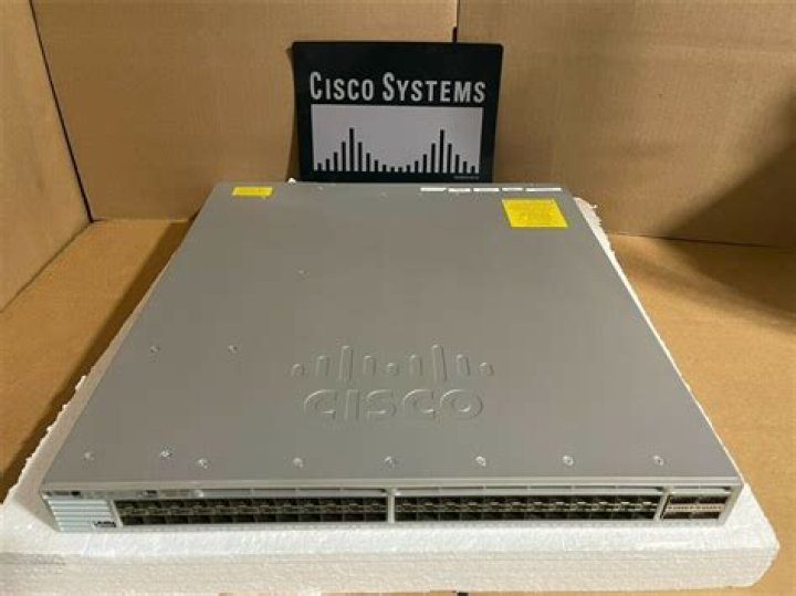 Are Cisco 3850 power supplies hot swappable?