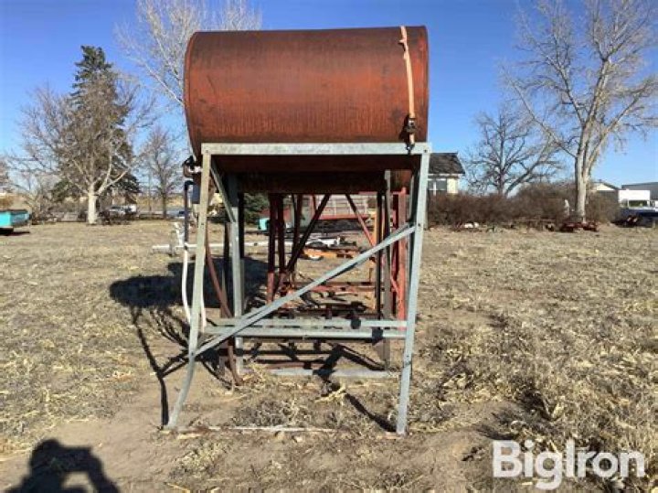 Are gravity fed fuel Tanks legal?