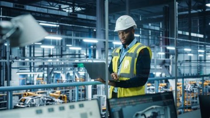 Are manufacturing jobs good?