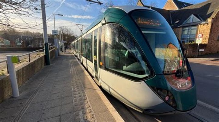 Are Nottingham trams 24 hours?