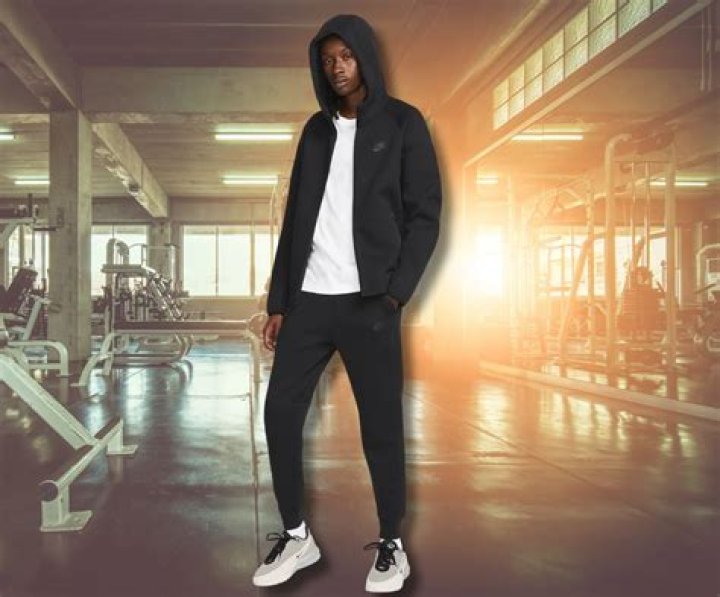 Are sweat suits in style?