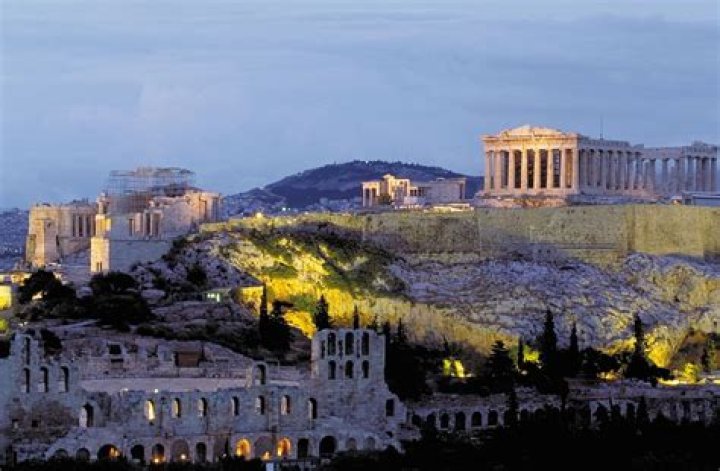 Are the Acropolis and the Parthenon the same thing?