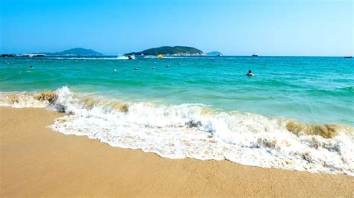 Are there any beaches in Lisbon?