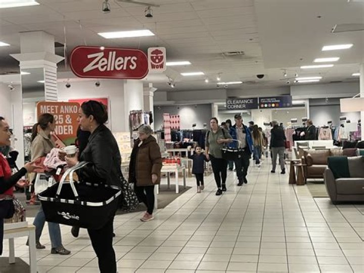 Are there any Zellers stores left?