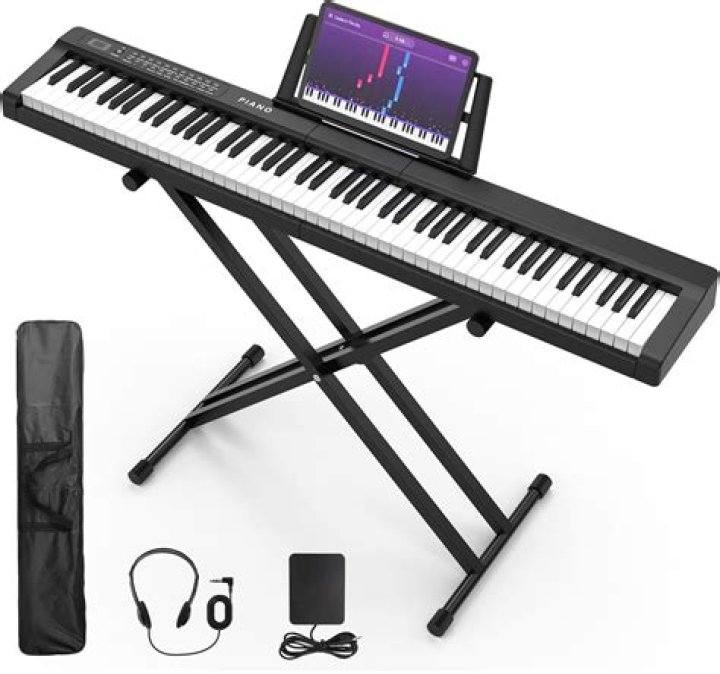 Are there piano keyboards for small hands?
