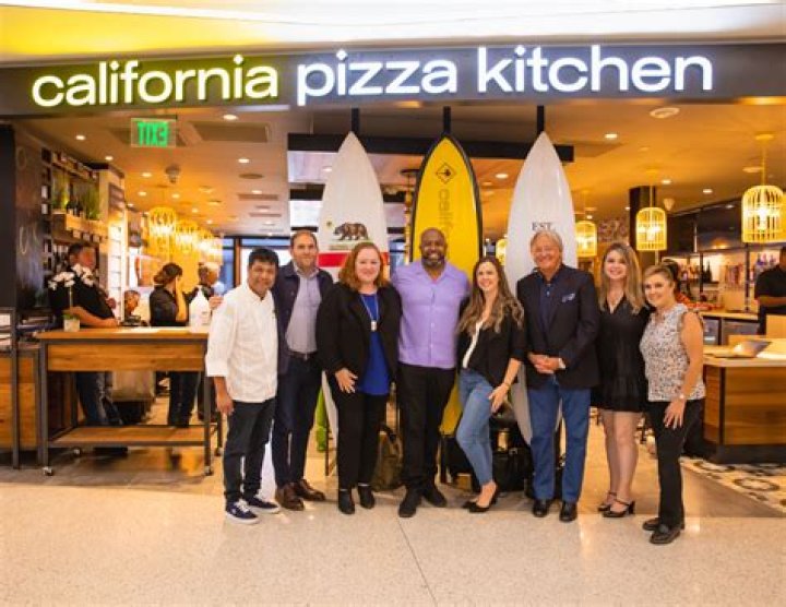 Can a 15 year old work at California Pizza Kitchen?