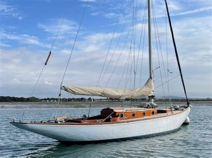 Can a GP14 be sailed single handed?
