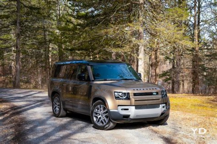 Can a Land Rover pull a train?