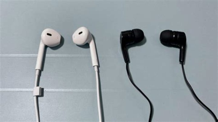 Can Apple earphones be used on other phones?