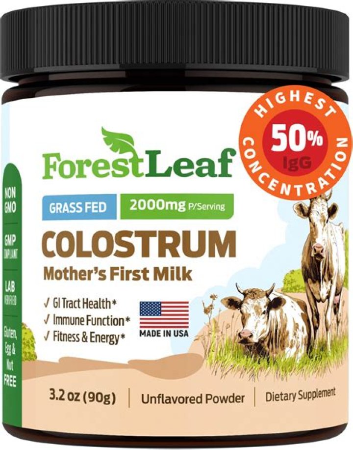 Can colostrum look green?