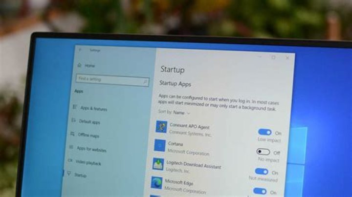 Can I change the startup screen?