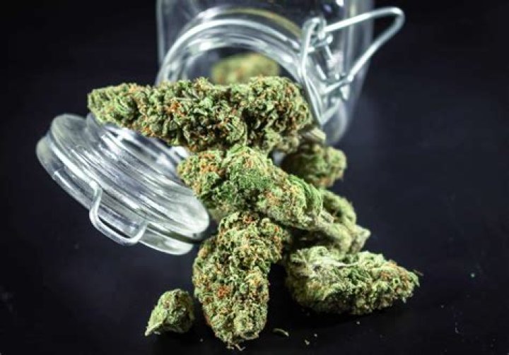 Can quitting weed make your stomach hurt?