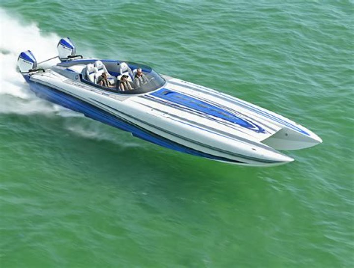 Can speed boats go in the ocean?