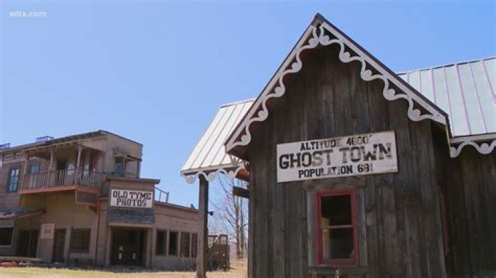 Can you buy a ghost town in Canada?