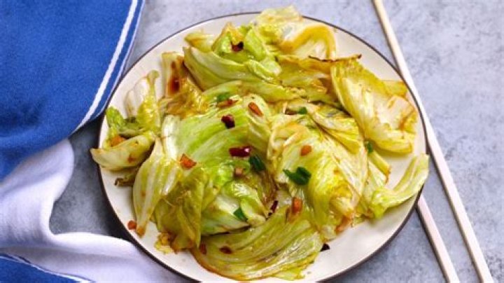 Can you cook Chinese leaf lettuce?