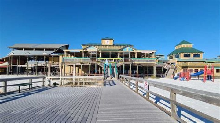 Can you fish on Fort Walton Beach?