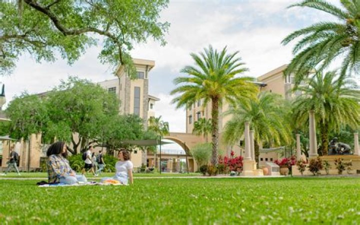 Can you live on campus as a minor?
