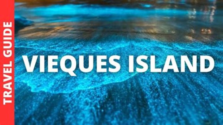 Can you stay on the island of Vieques?