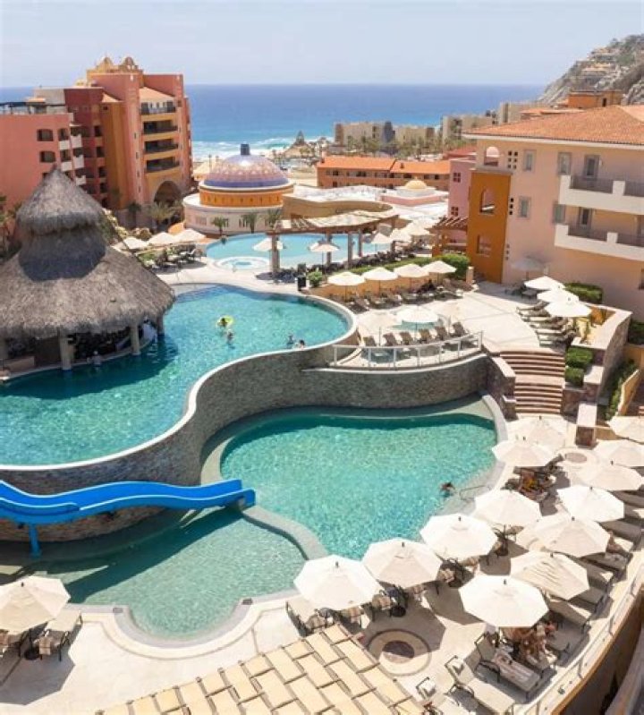 Can you swim in the ocean at Playa Grande Cabo?