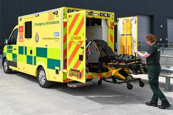 Can you tell an ambulance which hospital to go to NYC?