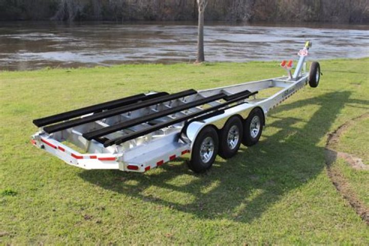 Can you trailer a 30 foot boat?
