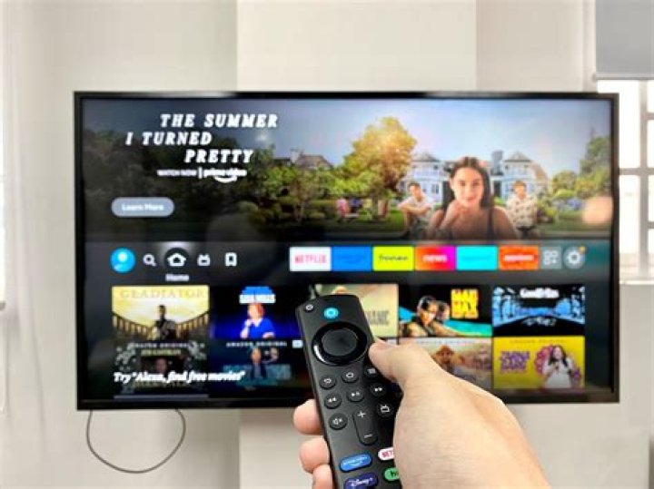 Can you use Comcast on a non smart TV?