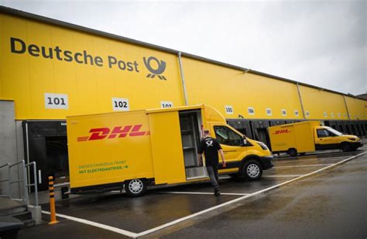 Did Deutsche Post buy DHL?