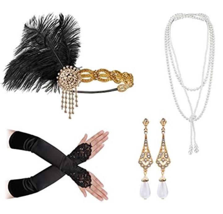 Did flappers wear pearls?