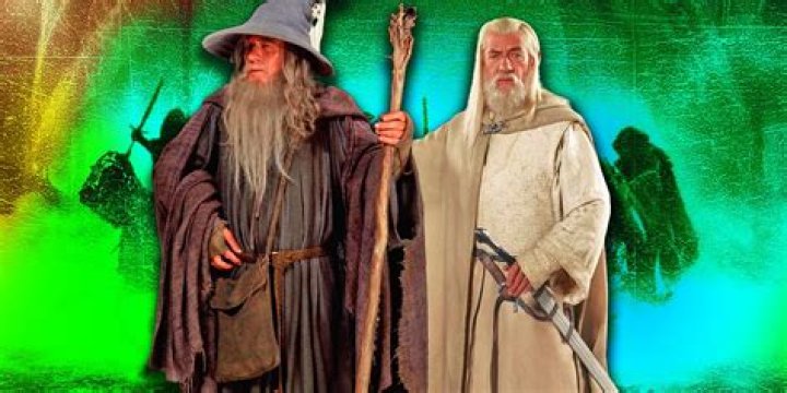 Did Gandalf the White have a hat?