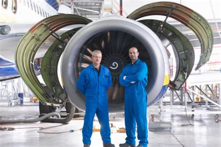 Do aerospace engineers fly planes?