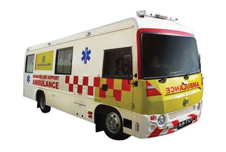 Do all Victorians have access to ambulance services for free?