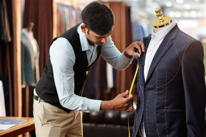 Do tailors make a lot of money?
