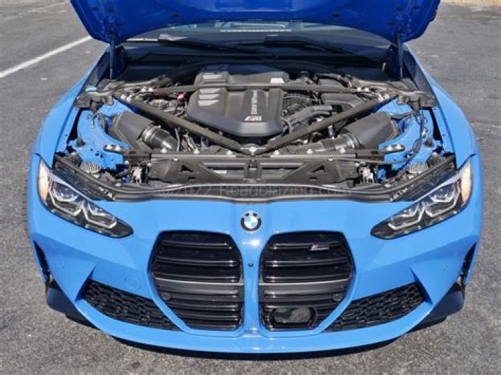 Does a BMW 420i have a turbo?
