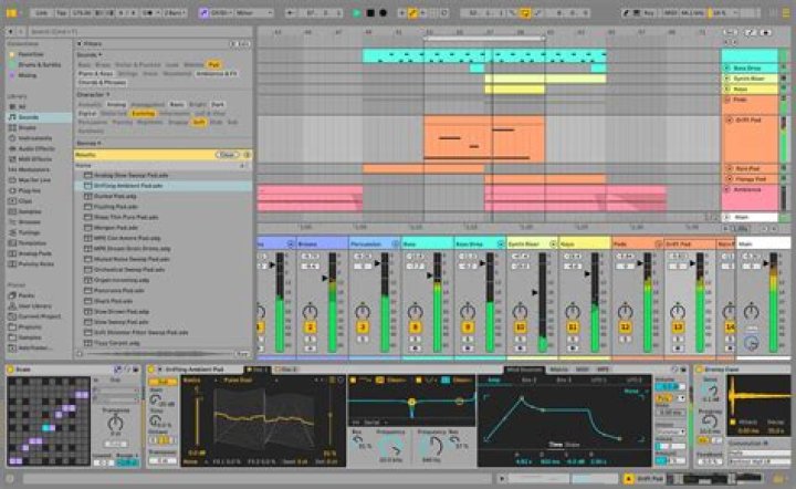 Does Ableton have a mixer?