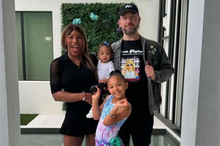 Does Alexis Ohanian have a son?
