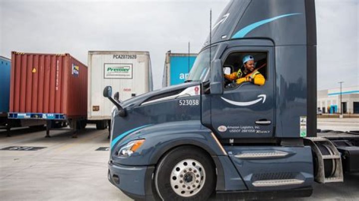 Does Amazon hire felons in California?