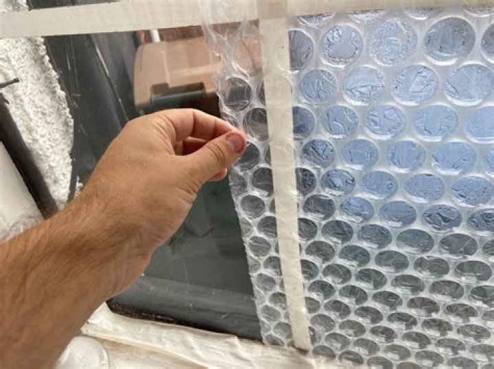 Does bubble wrap work as wall insulation?