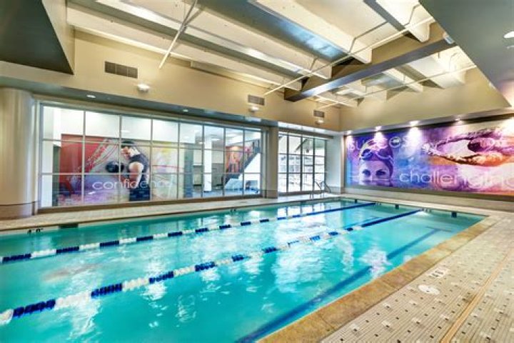 Does Catalyst Fitness have a pool?