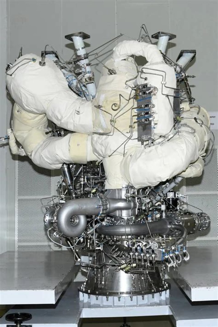 Does China have cryogenic engine?