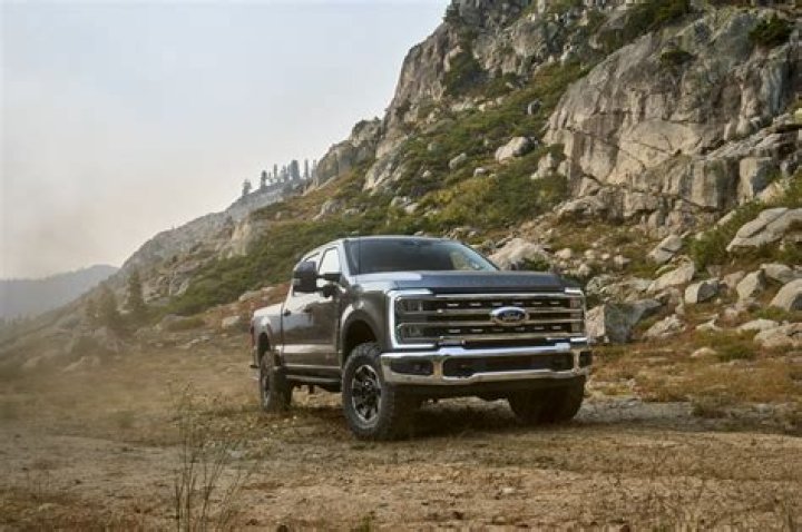 Does Ford still make flex fuel vehicles?