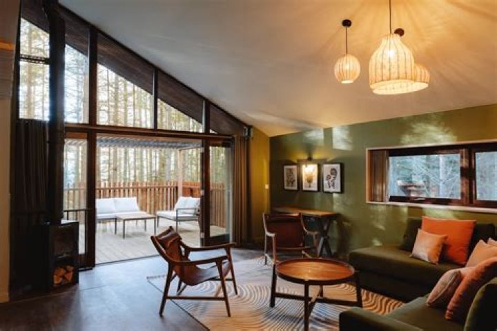 Does glentress have uplift?