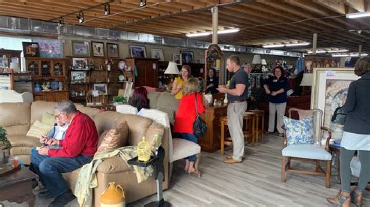 Does Hillsborough County pick up furniture?