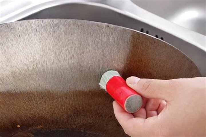 Does Naval Jelly remove rust from stainless steel?