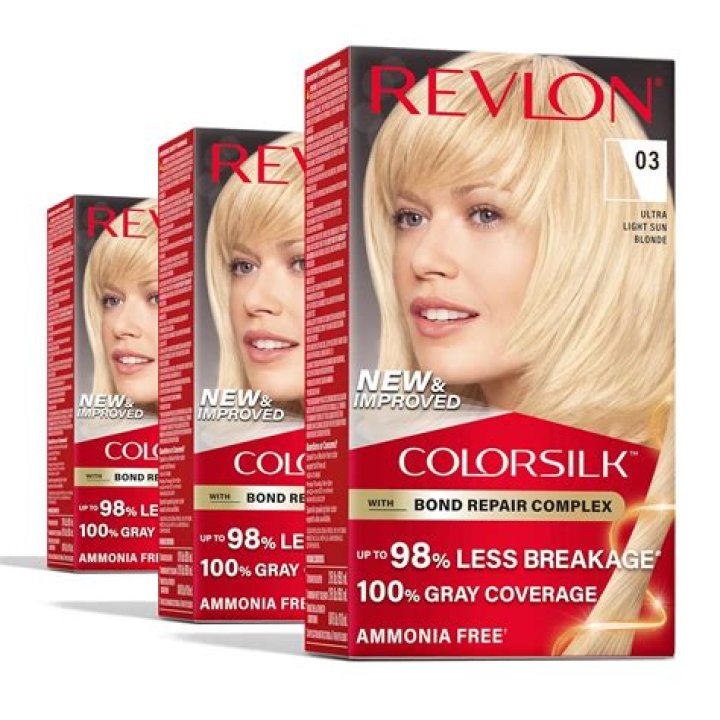 Does Revlon Ultra Light Ash blonde have bleach in it?