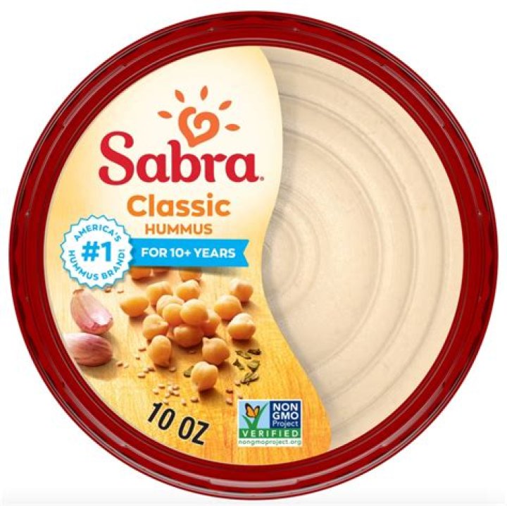 Does Sabra hummus have protein?