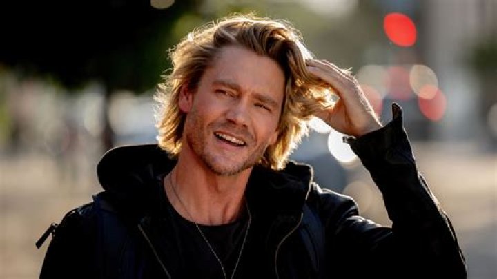 Does Sophia Bush still talk to Chad Michael Murray?