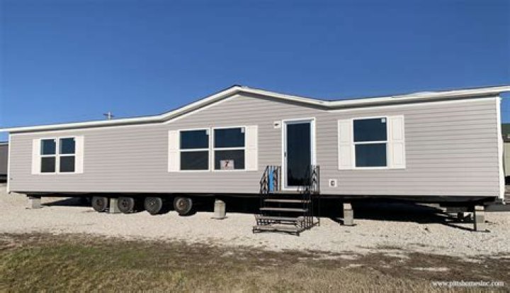 Does the length of a mobile home include the tongue?