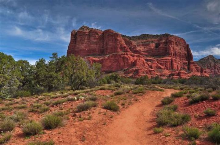 How big is Red Rock State Park?