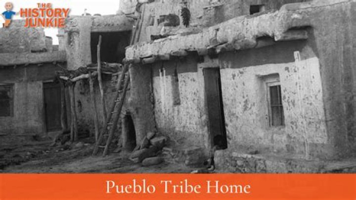How did the Pueblo tribe travel?